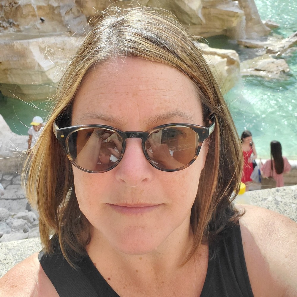 Meet your Posher, Liz